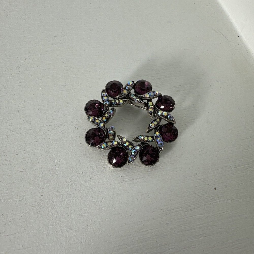 Vintage Weiss Purple Rhinestone Silver Tone  Flower Brooch Pin Ornate
